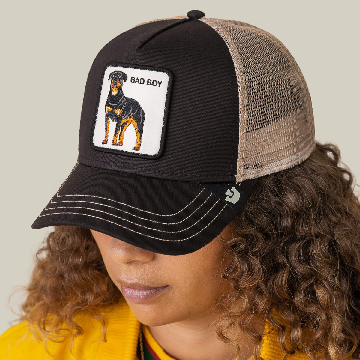 Caps