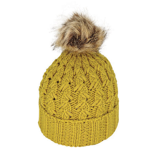 Avenel MILEY - CHUNKY CABLE KNIT BEANIE in MUSTARD