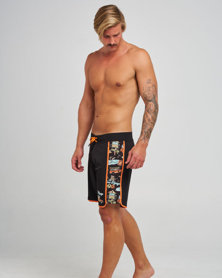 The Mad Hueys Hueys Paradise 18" Boardshort in Black - product photo 5
