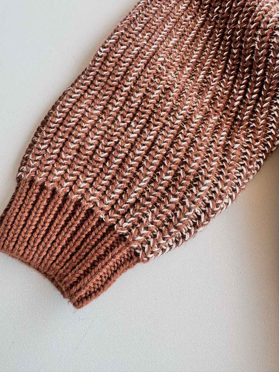 Close view of the Chocolate chunky knit cuff