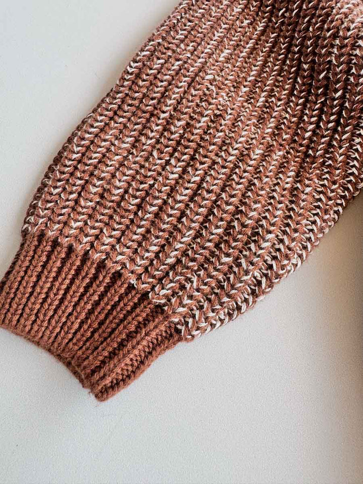 Close view of the Chocolate chunky knit cuff