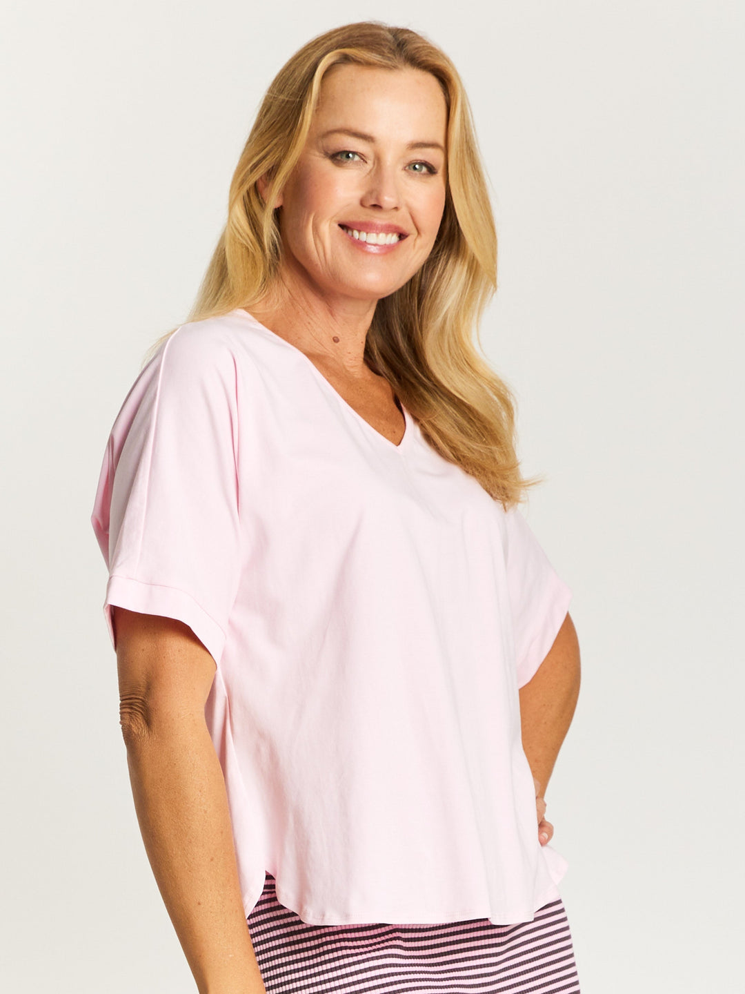 Cordelia St Relaxed Cotton Summer V Tee in Pink, view 3