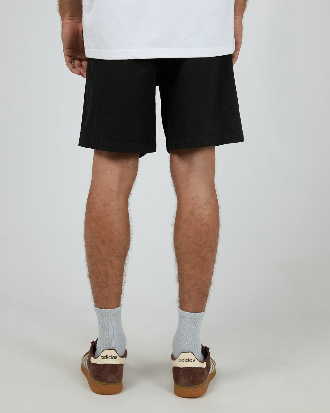 Silent Theory EW Patch Pocket Short - Black - view 3