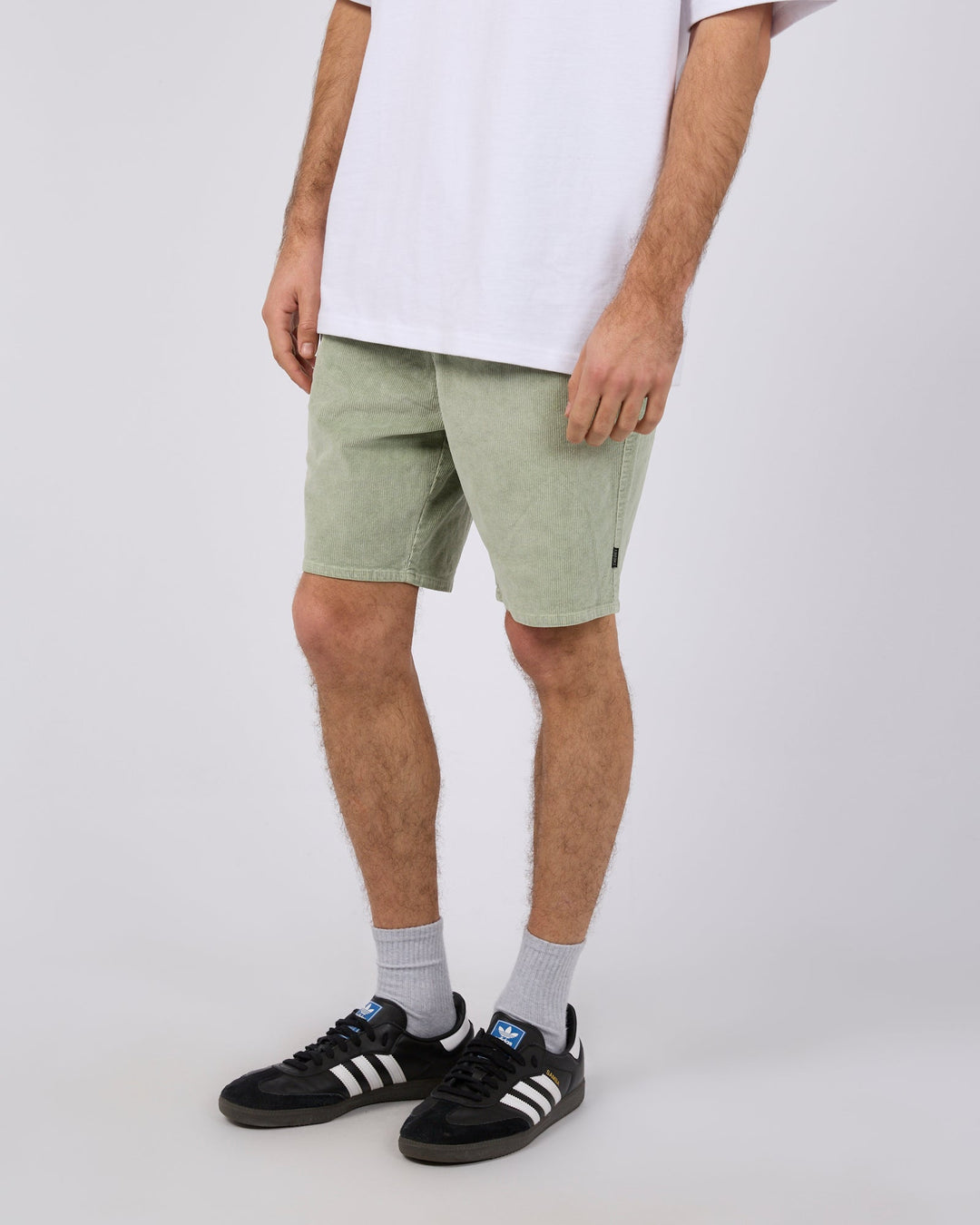 Silent Theory Cord Short - Light Green
