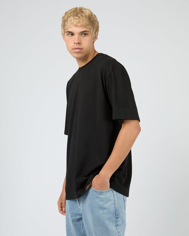 Silent Theory Essential Fit Tee - Black - view 4