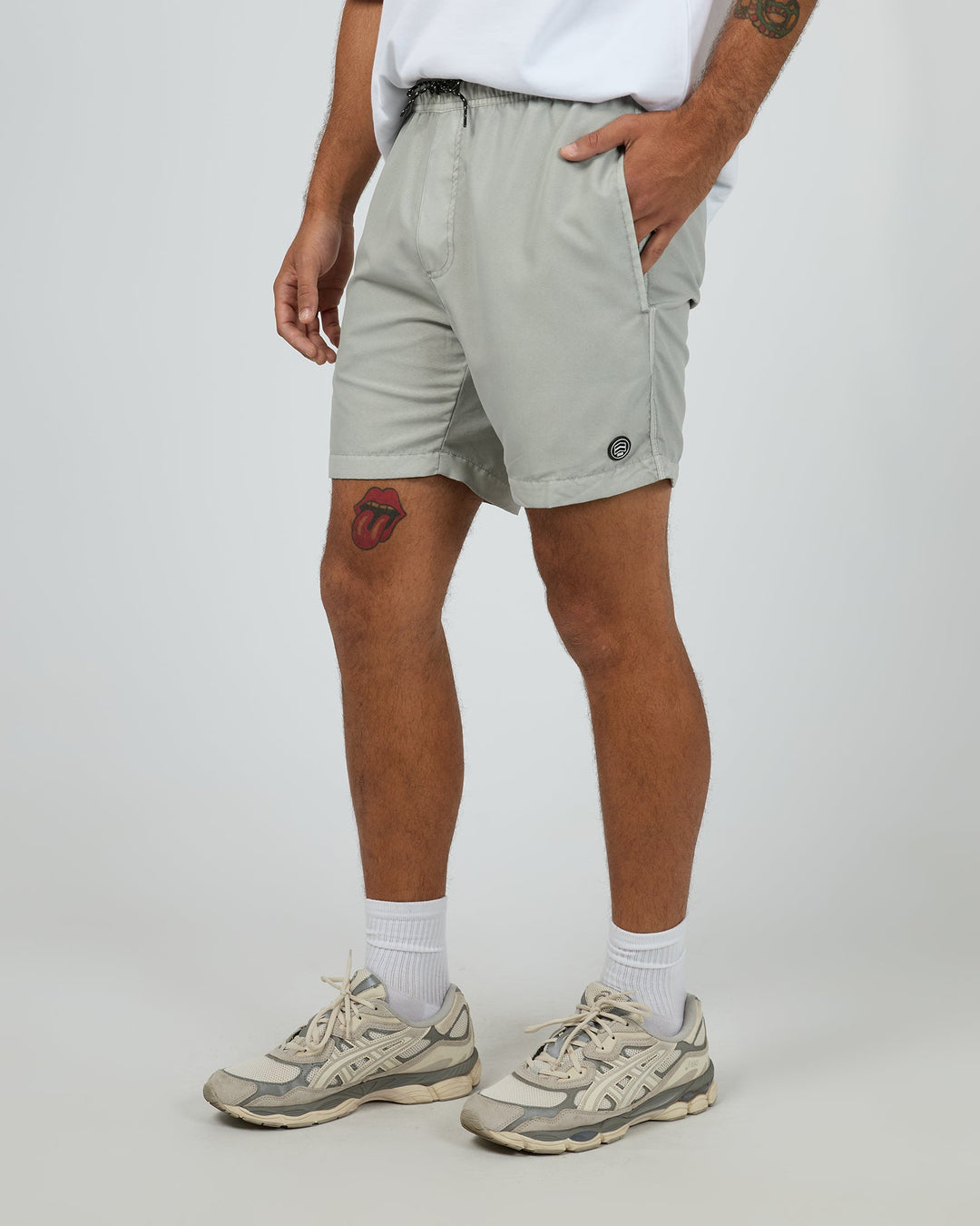 Silent Theory Illusion Short - Light Grey