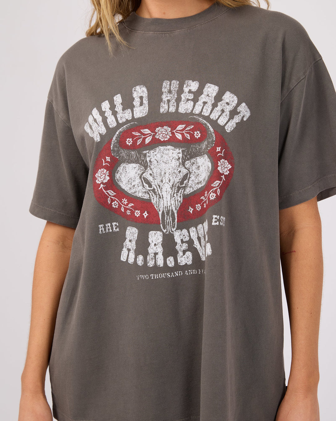All About Eve Wild Heart Relaxed Tee - Charcoal - view 5