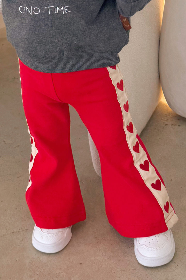 Poss &amp; Soss Heart Flares, Fiery Red, front view