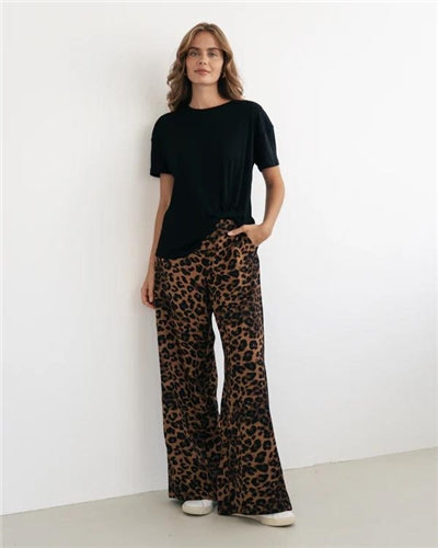 Label Of Love - Easy Tuck Tee - Black