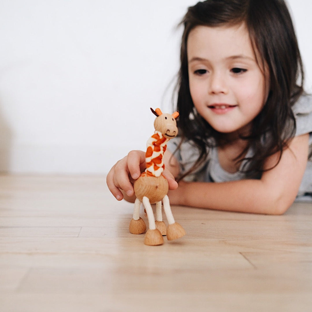 Anamalz Roaming Mountains Giraffe, wooden toy by Anamalz – photo 5 of 5