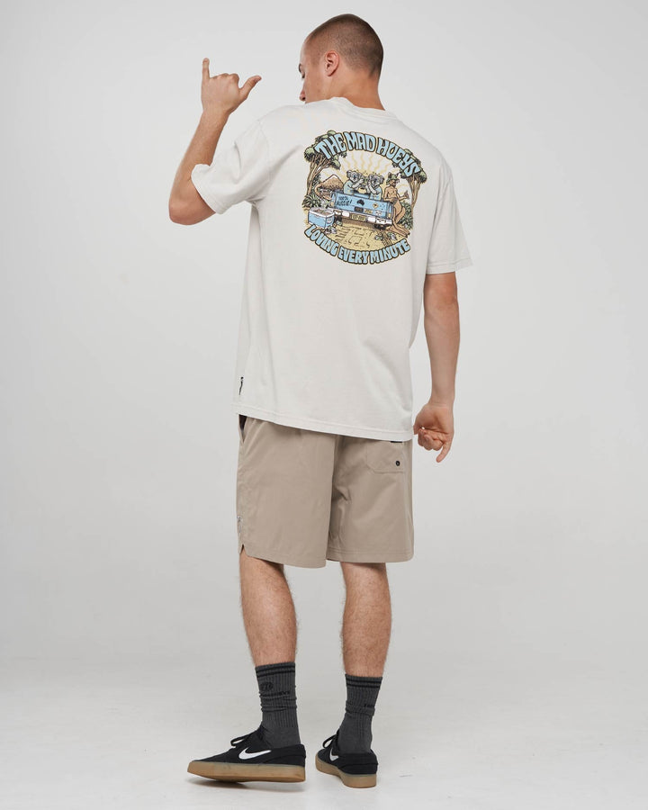 The Mad Hueys Loving Every Ute SS Tee in Smoke Washed - product photo 4