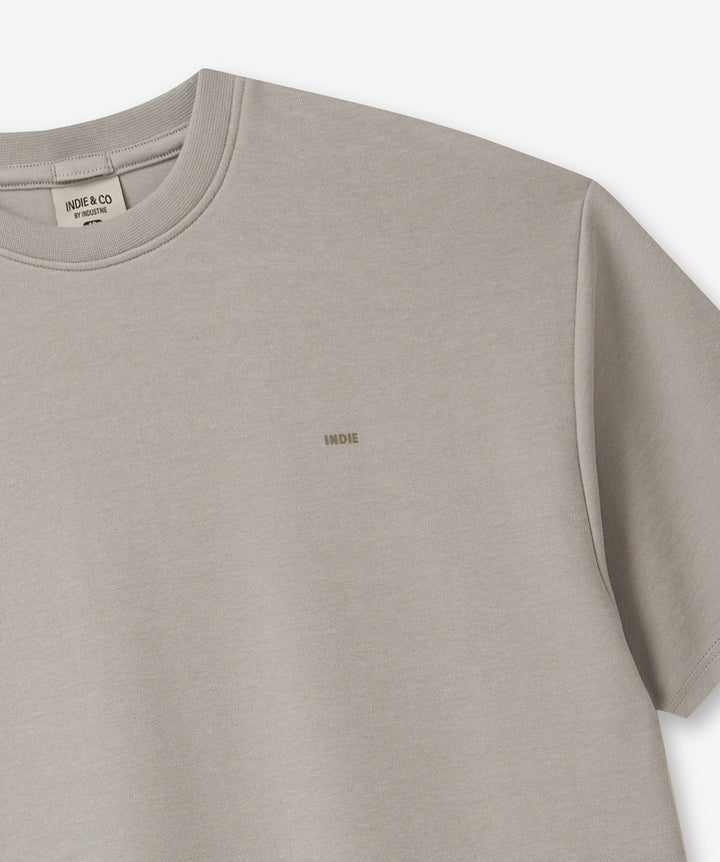 The Indie Newport Tee in Rock - detail