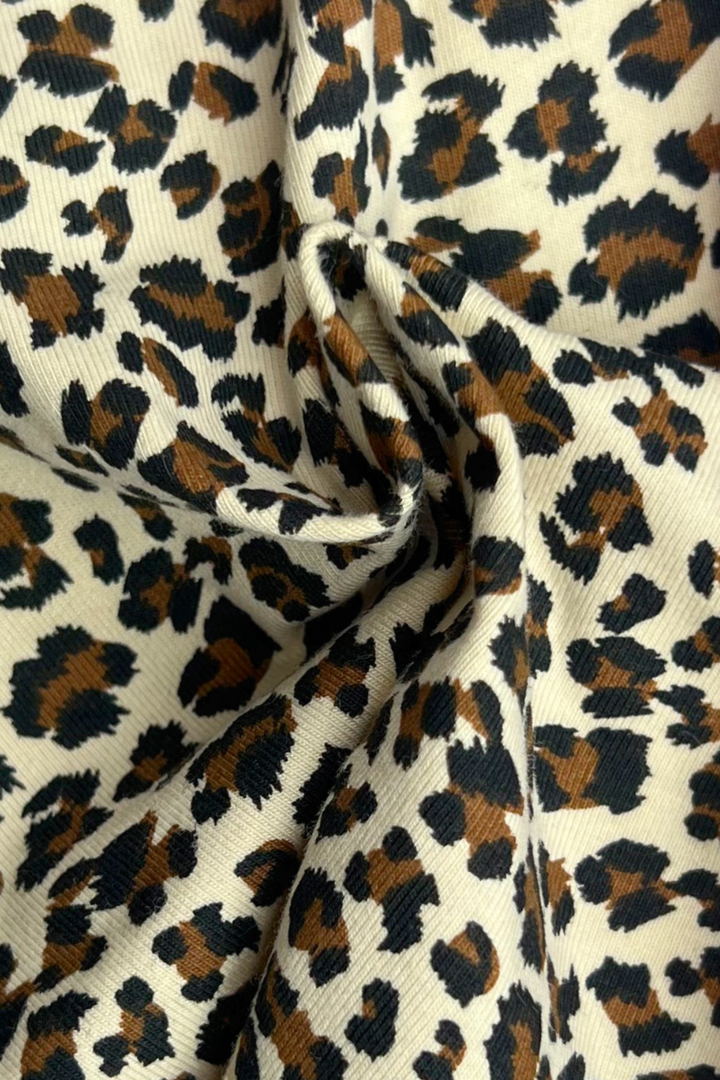 Poss &amp; Soss Heart Flares, Leopard, detail