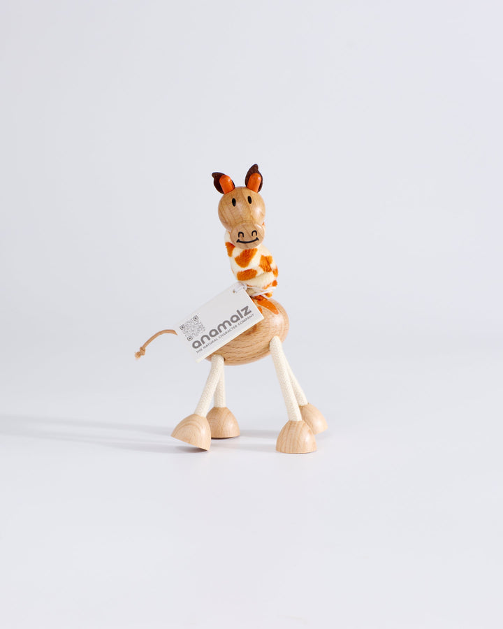 Anamalz Roaming Mountains Giraffe, wooden toy by Anamalz – photo 4 of 5