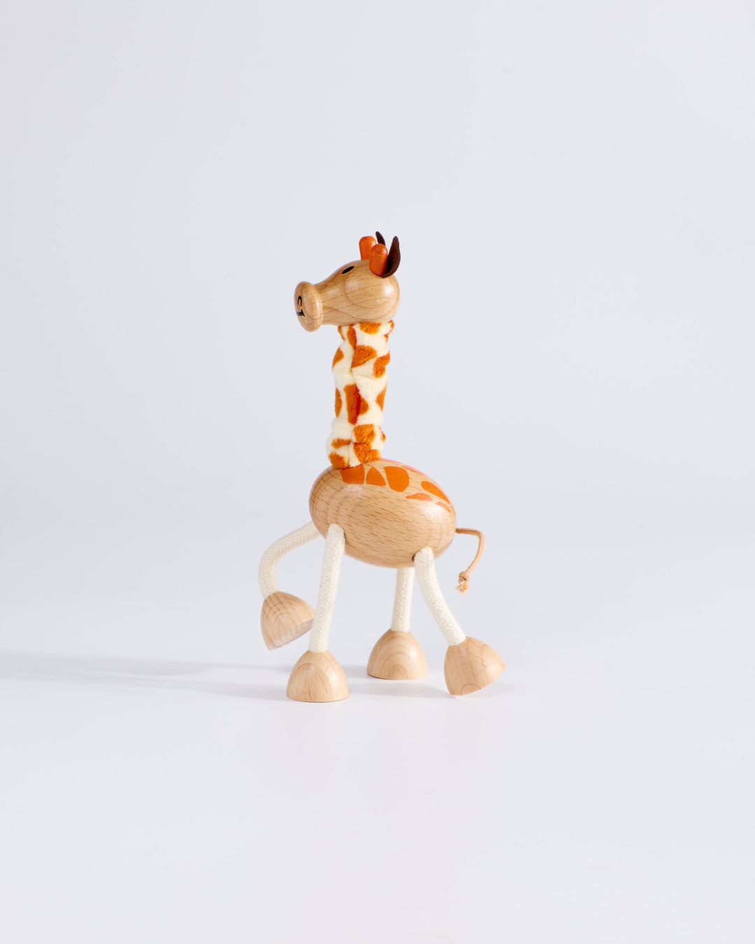 Anamalz Roaming Mountains Giraffe, wooden toy by Anamalz – photo 2 of 5