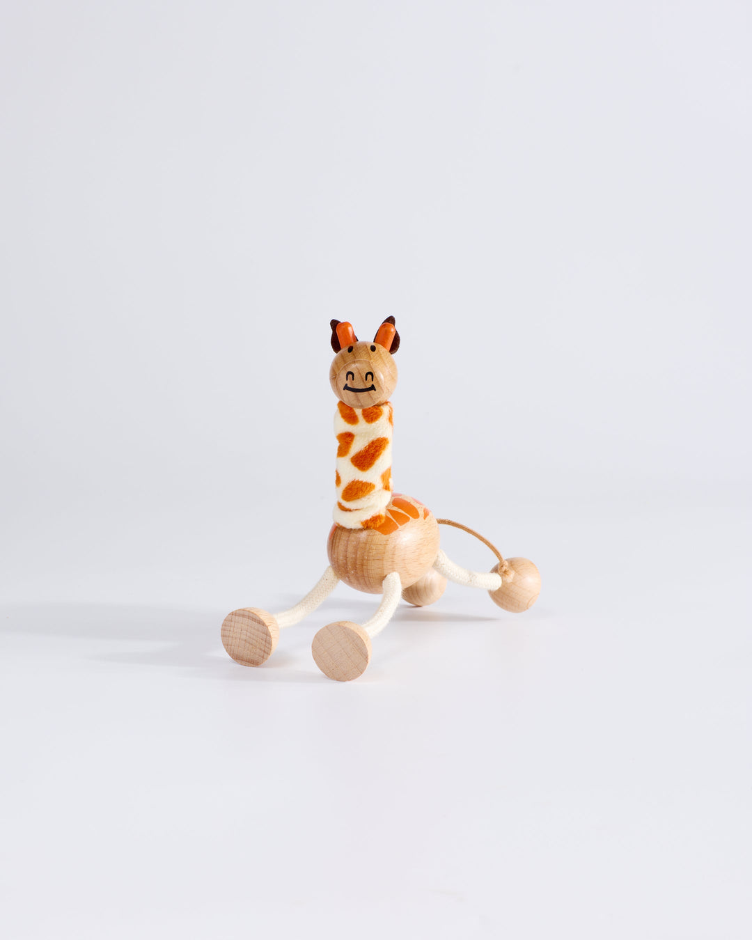 Anamalz Roaming Mountains Giraffe, wooden toy by Anamalz – photo 3 of 5