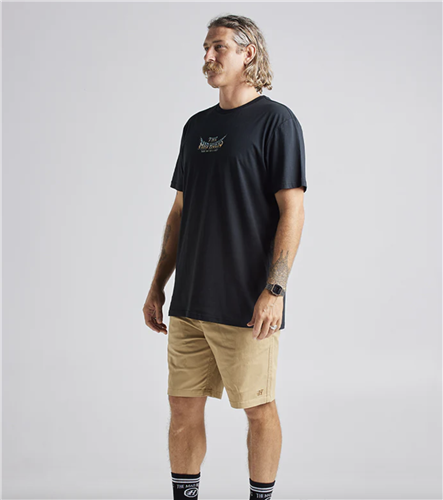 The Mad Hueys Surfing Shoey | SS Tee - Black