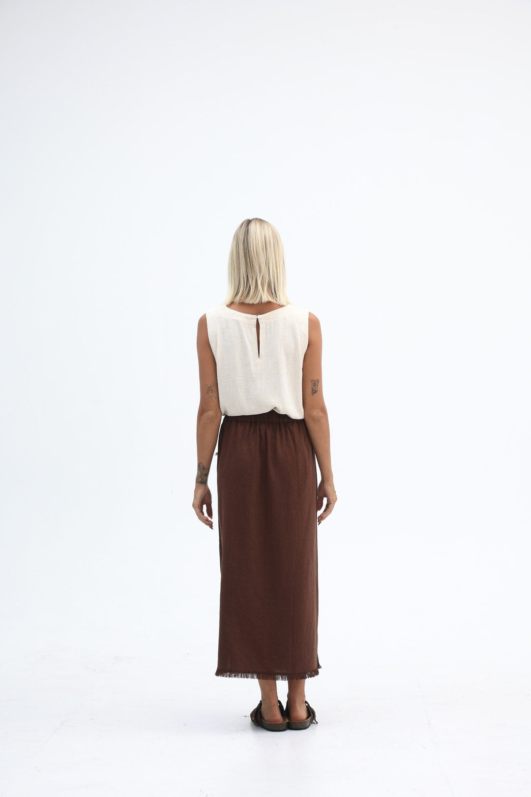Carbon The Label - Joshua Linen Frayed Midi Skirt - Truffle