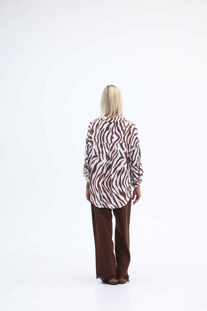 Carbon Nilo Longlined Shirt - Truffle/White