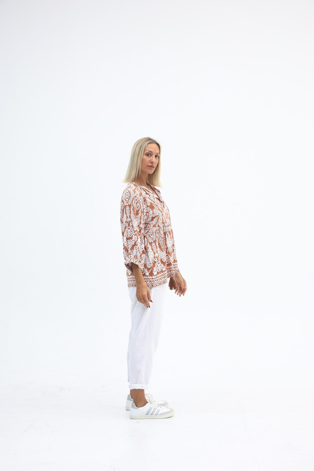 Carbon The Label - Toteme Top - Tan/White