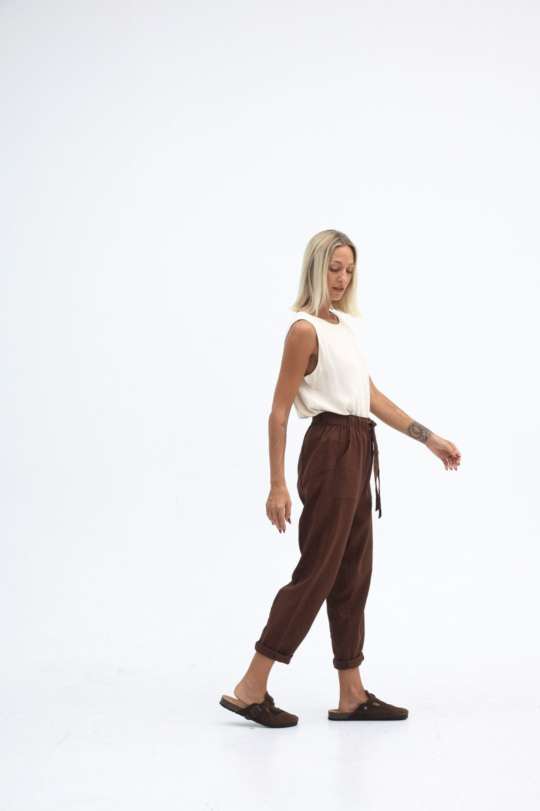 Carbon Tuscan Linen Pant - Truffle