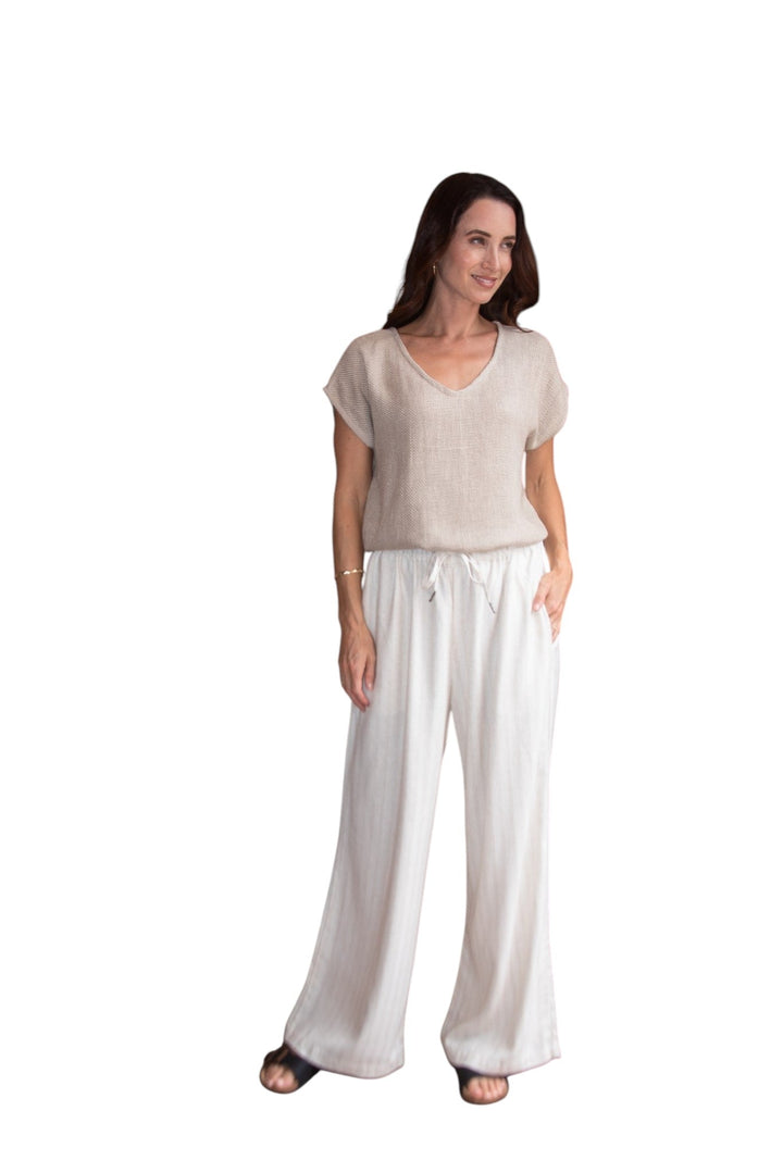 Carbon Paris Hessian V Neck S/S Top - Cinnamon