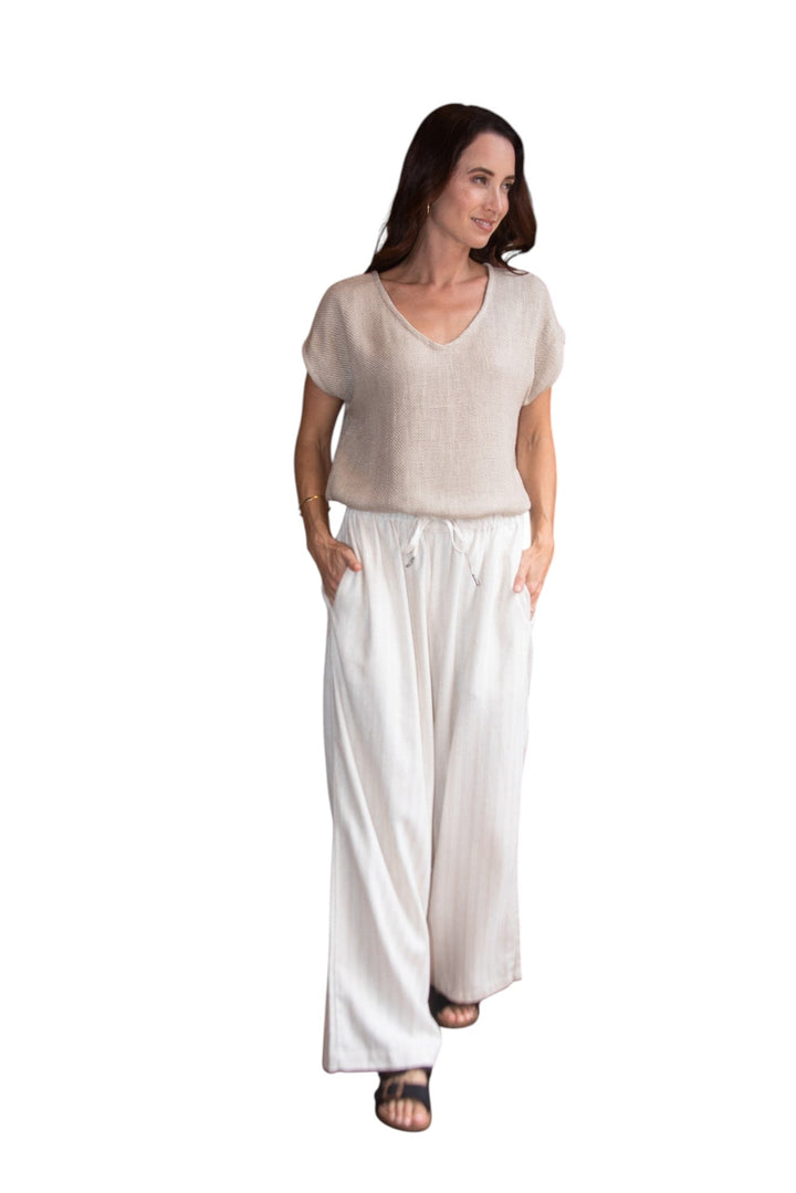 Carbon Paris Hessian V Neck S/S Top - Cinnamon