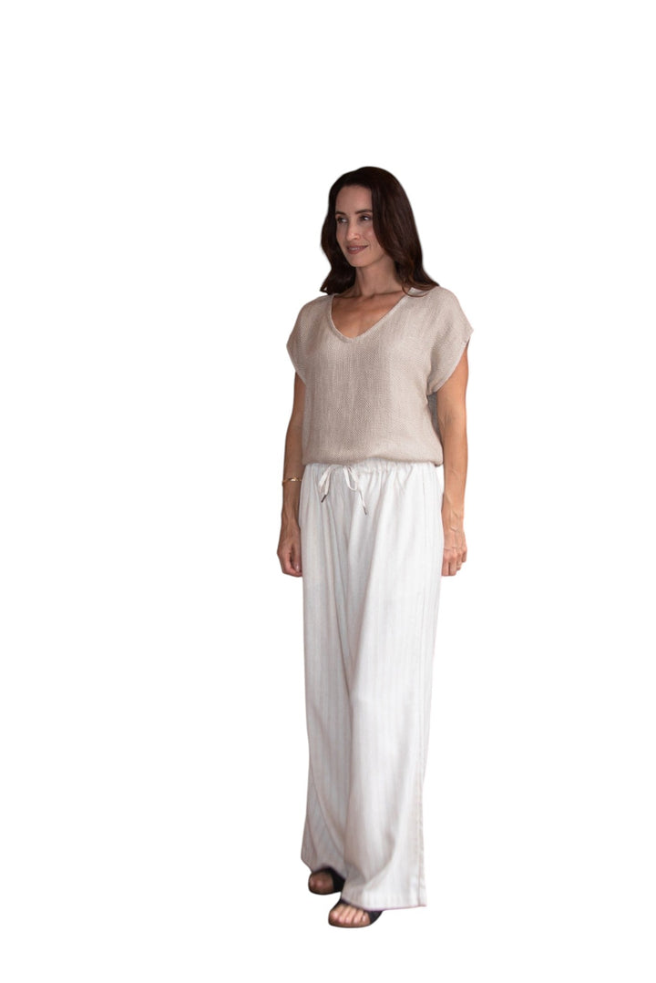 Carbon Paris Hessian V Neck S/S Top - Cinnamon