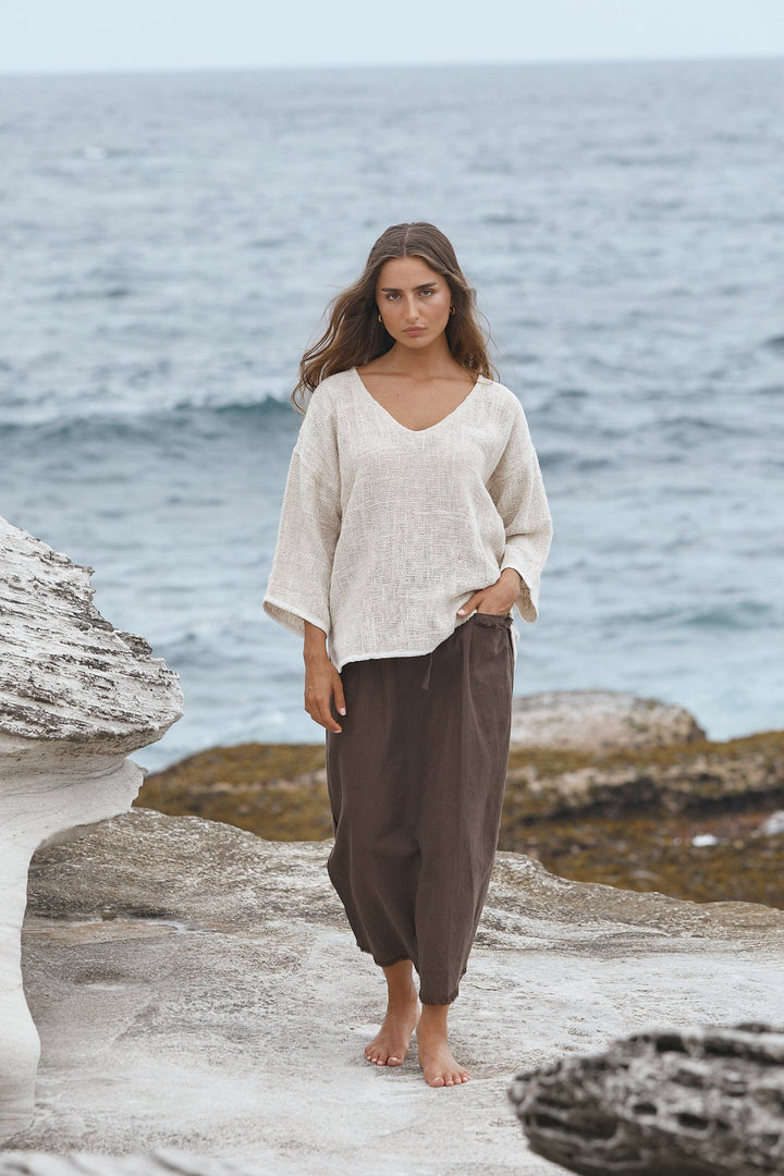 Carbon Aroma Cotton Hessian 3/4 Sleeve V Neck Top - Natural