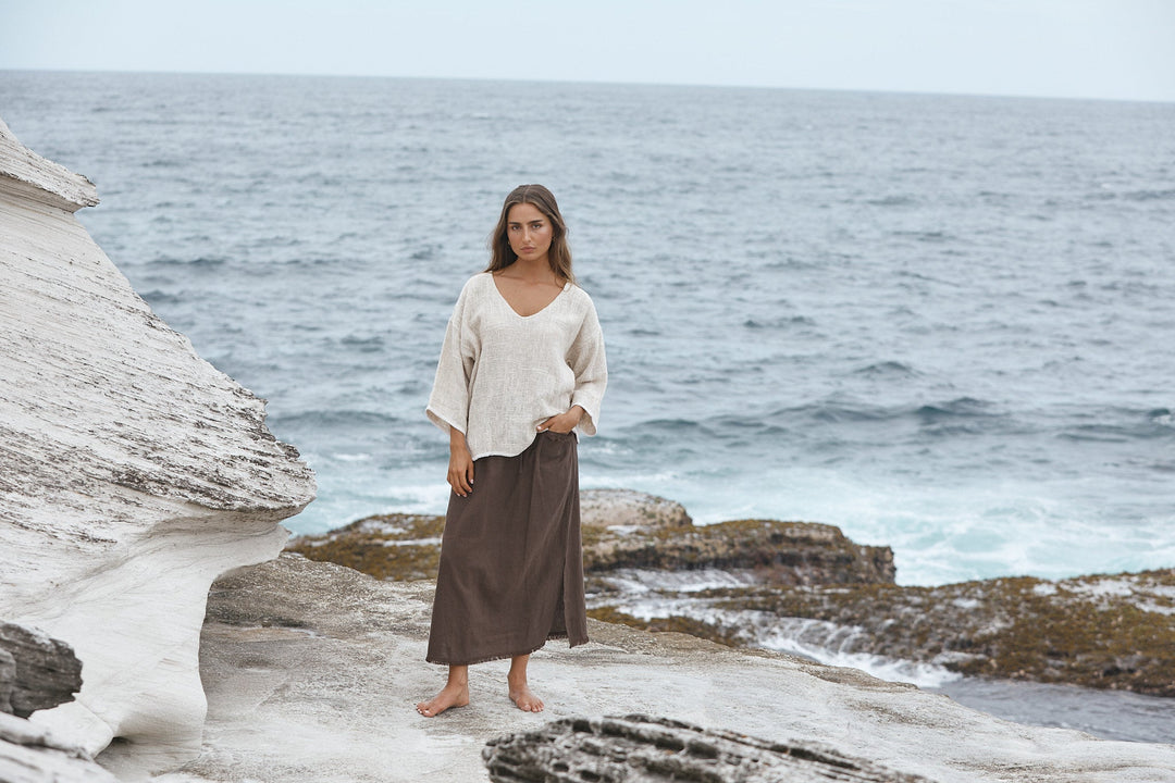 Carbon Aroma Cotton Hessian 3/4 Sleeve V Neck Top - Natural