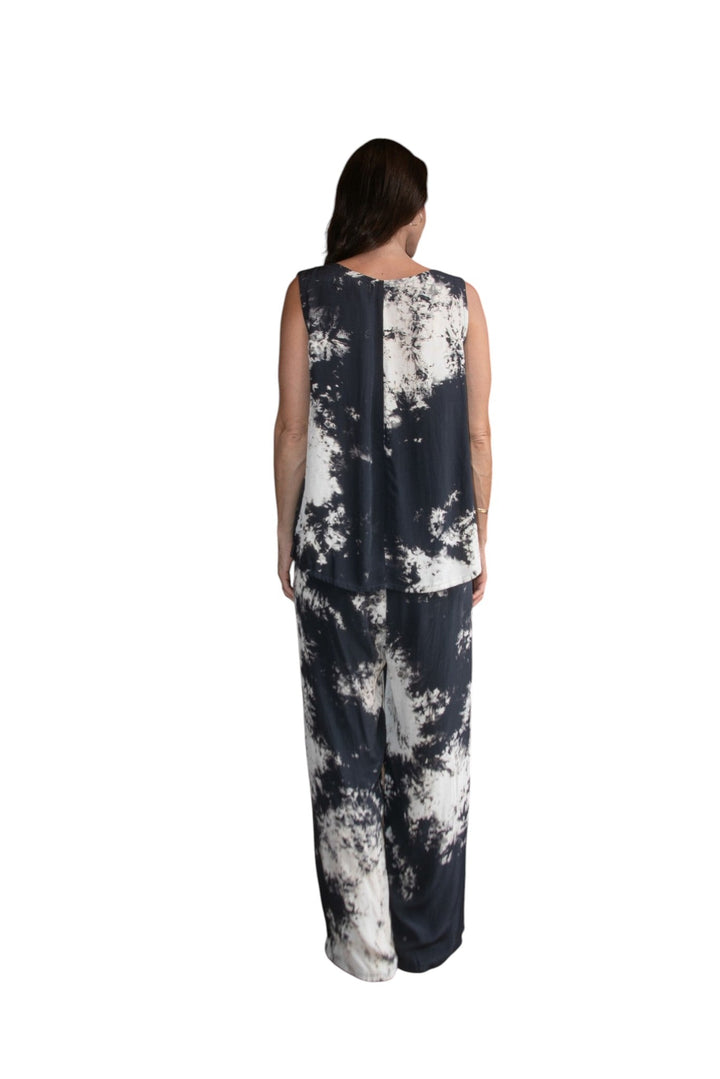 Cloud Cut Out Tank in Black/Cream Ombre, worn with the Cloud Drawstring Pant Black cream Ombre