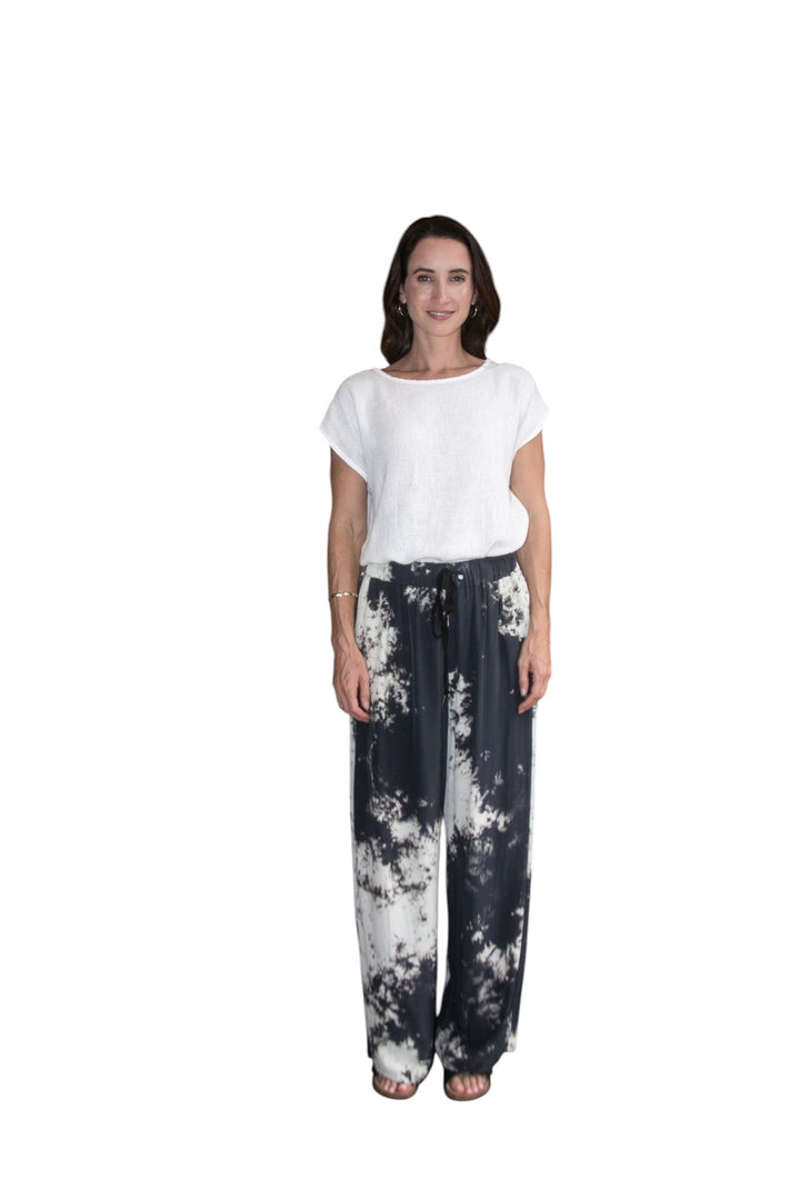 Cloud Drawstring Pant in Black/Cream Ombre, worn with the Cleo Hessian Top Natural White
