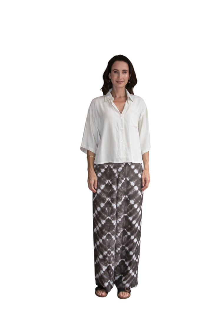 Zaza Pant in Truffle/Cream, worn with the Navada Linen Cropped Shirt White