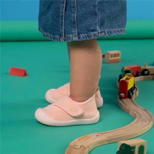 Duckies Velcro Baby Pink