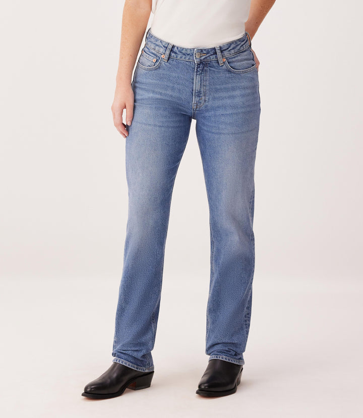 R.M.Williams Maren Slim Straight Jean - Vintage Wash