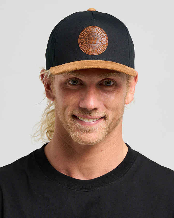 suede-hueys-twill-snapback-black-bl001-H425M06014-2_1_1800x1800