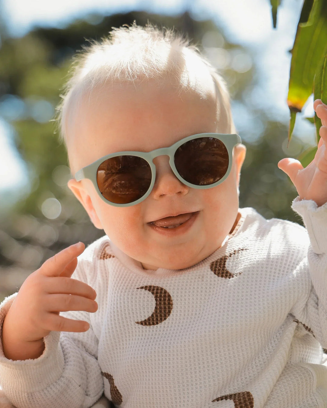 Lummi Bunny Keyhole Kids Sunglasses in Misty Blue, view 9