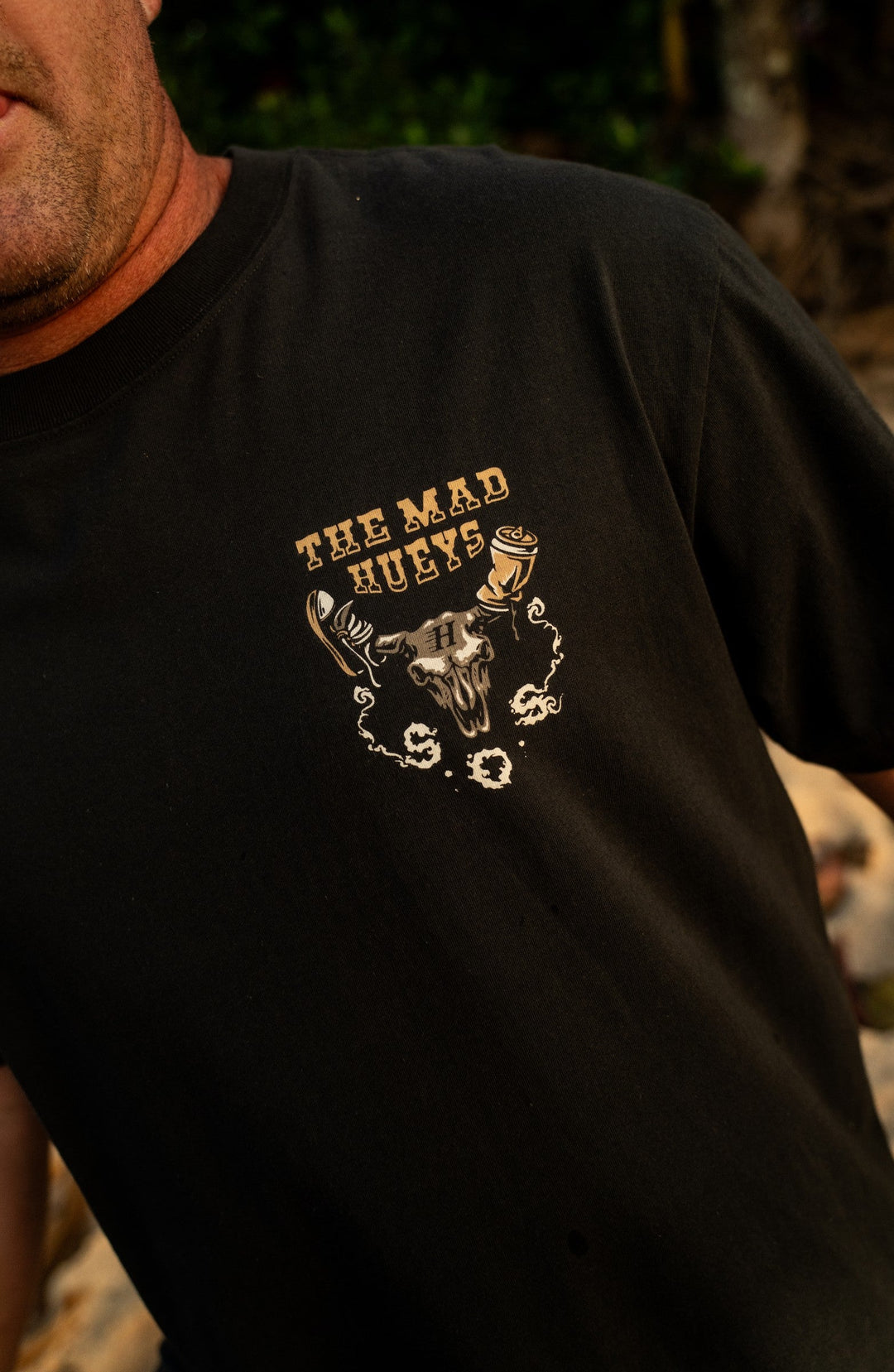 The Mad Hueys SOS | SS Tee - Vintage Black