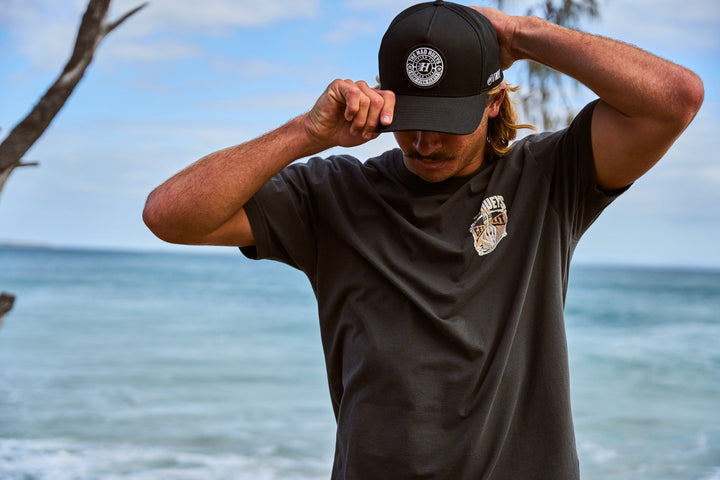The Mad Hueys Hueys Good Life | Twill Trucker - Black