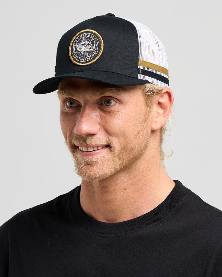 The Mad Hueys Hooked Cuda | Twill Trucker - Black